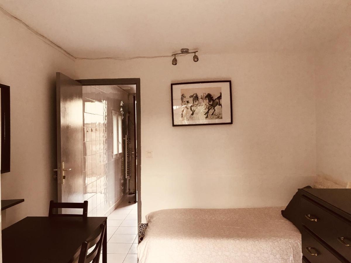 Maison De Longde-Appartement Avec 2 Chambres Villejuif Exterior photo
