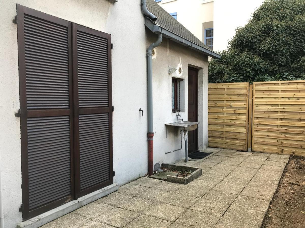 Maison De Longde-Appartement Avec 2 Chambres Villejuif Exterior photo